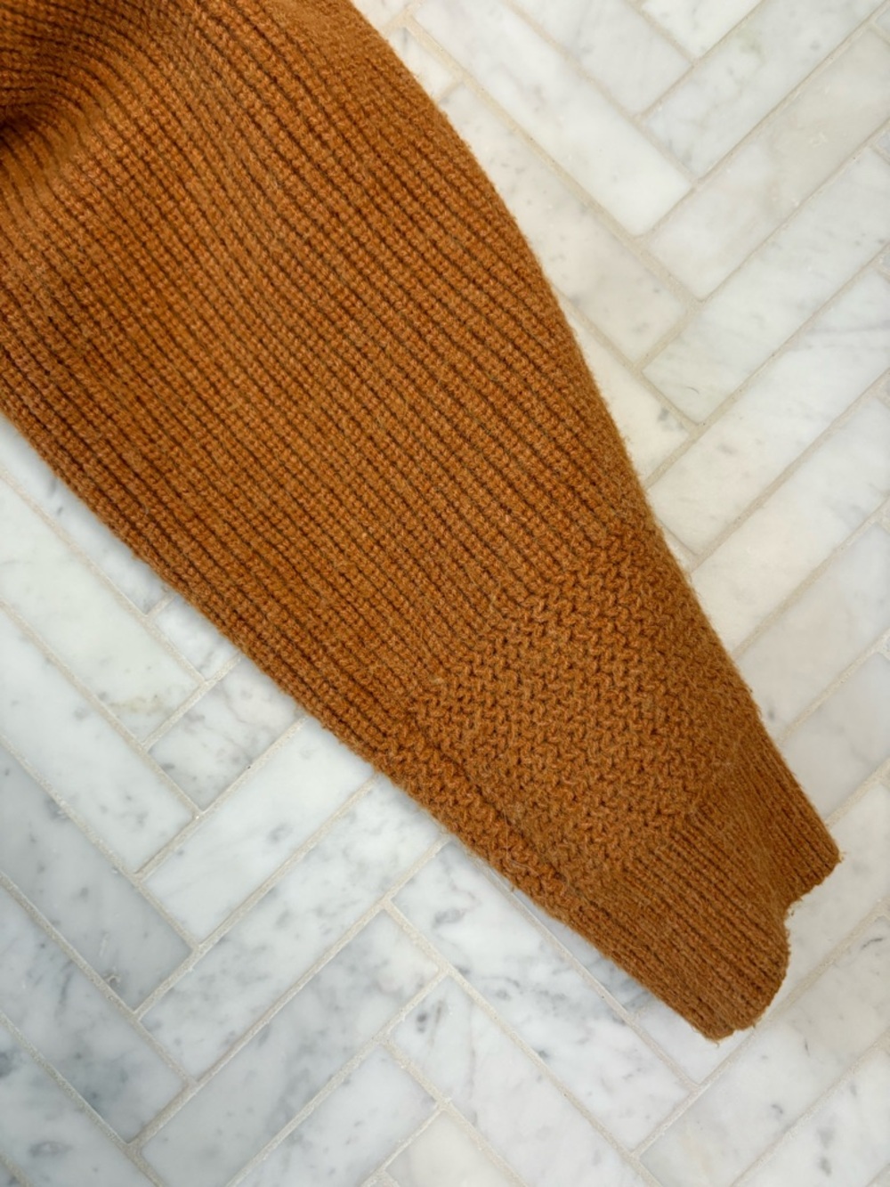 7 For All Mankind Rust Brown Button-Front Ribbed Cardigan - Picture 4 of 4